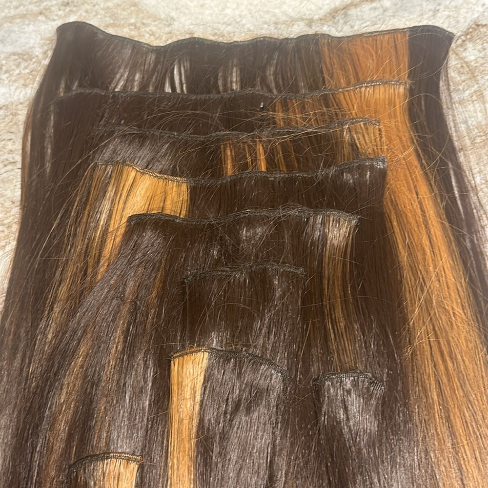 20” Hair Extensions - Picture 2 of 6